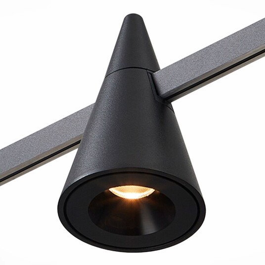 Фото ST813.446.05 Магнитный трековый светильник FARM Черный LED 1*5W 4000K 325Lm Ra90 60 IP20 D70xH115 2 FARM